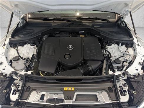 Certified 2025 Mercedes-Benz GLC 300 GLC 300 image 17
