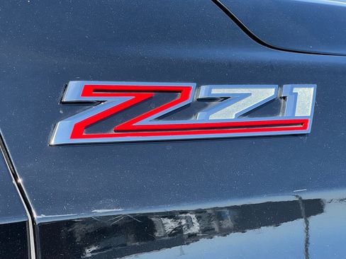 Used 2024 Chevrolet Tahoe Z71 w/ Z71 Off-Road Package AWD/4WD image 28