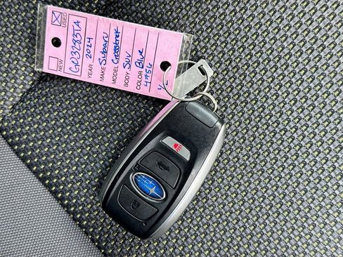 Used 2024 Subaru Crosstrek 2.0i Premium AWD/4WD image 35