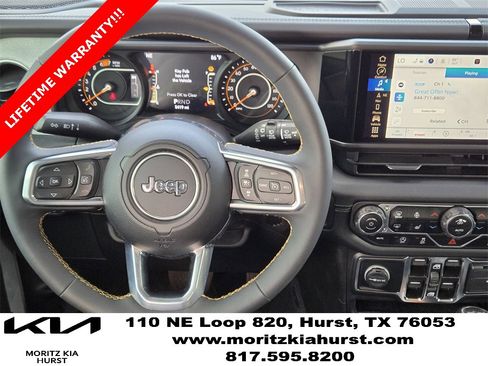 Used 2024 Jeep Wrangler Sahara w/ Technology Group image 10