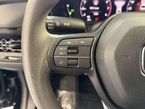Used 2023 Honda Accord LX image 14