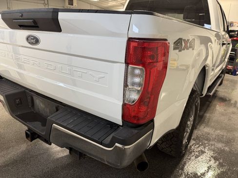 Used 2022 Ford F250 XL w/ Power Equipment Group AWD/4WD image 5
