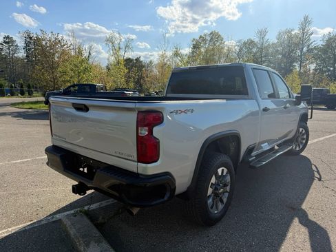 Used 2022 Chevrolet Silverado 2500 Custom w/ Gooseneck/5TH Wheel Package AWD/4WD image 6
