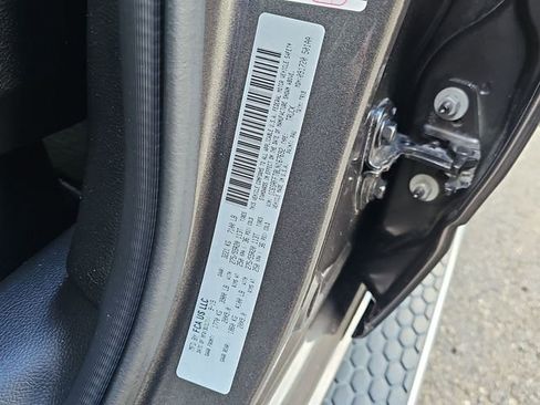 Used 2020 RAM 1500 Big Horn AWD/4WD image 36