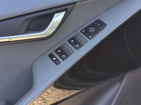 Certified 2025 Kia Niro EX image 22