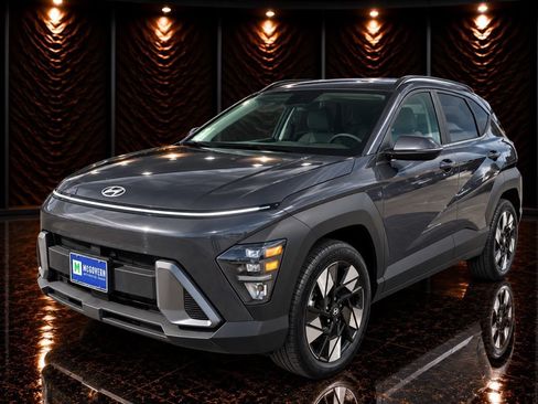 Used 2024 Hyundai Kona SEL w/ Convenience Package AWD/4WD image 1
