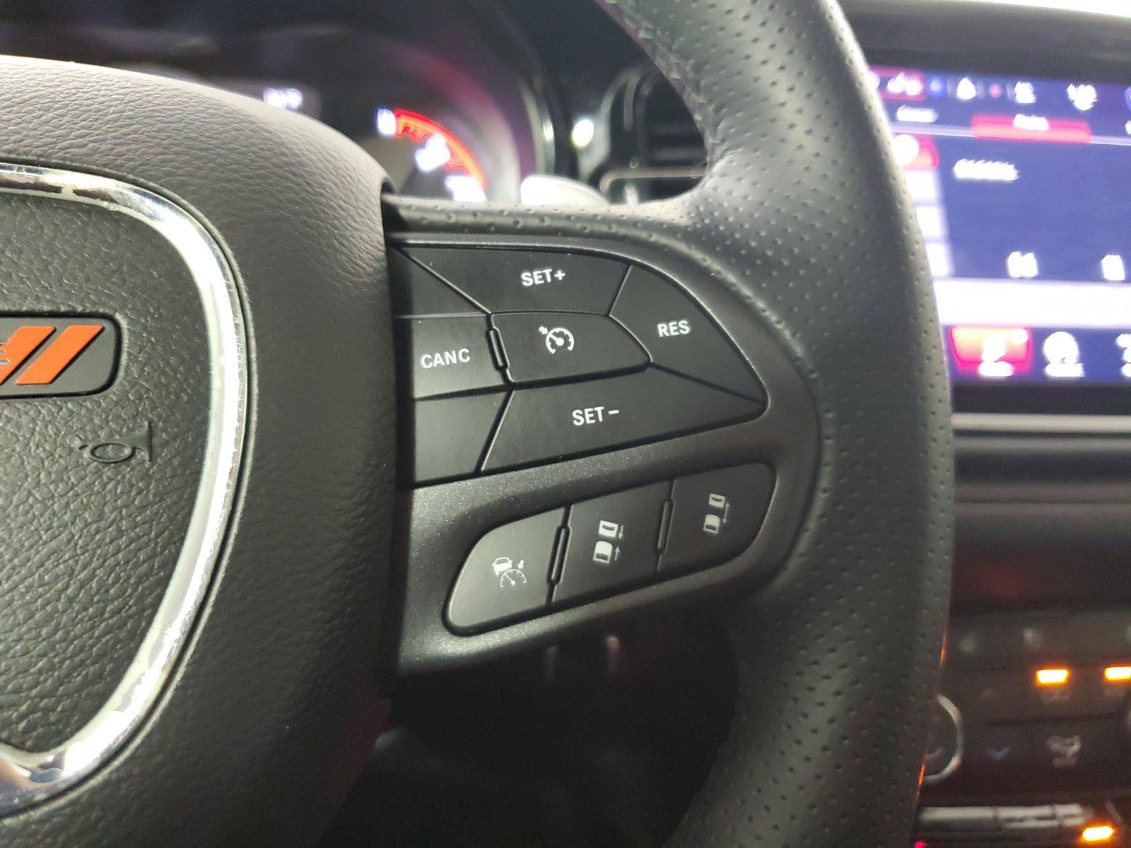 Used 2021 Dodge Durango R/T w/ Technology Group AWD/4WD image 26