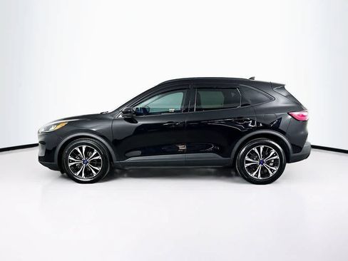 Used 2021 Ford Escape SE w/ SE Sport Appearance Package FWD image 3