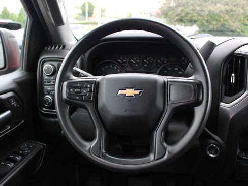 Used 2022 Chevrolet Silverado 1500 Custom AWD/4WD image 16