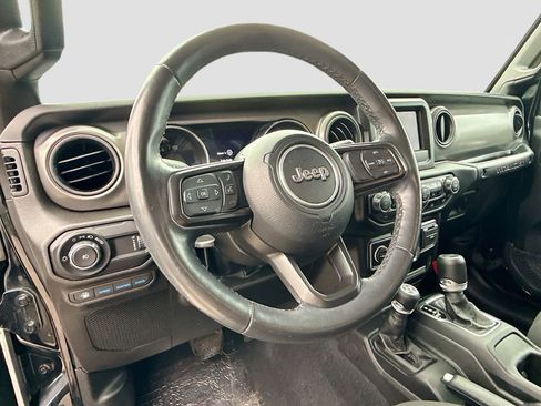 Used 2023 Jeep Wrangler Unlimited w/ Cold Weather Group AWD/4WD image 12