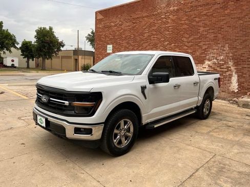 Used 2025 Ford F150 XLT w/ Equipment Group 301A Standard AWD/4WD image 3