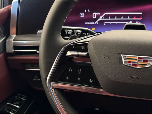 New 2026 Cadillac Escalade Luxury w/ Touring Package AWD/4WD image 28
