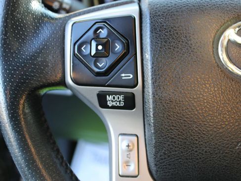 Used 2018 Toyota 4Runner SR5 Premium RWD image 23