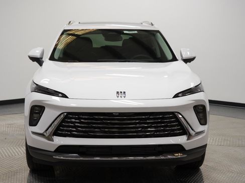 New 2025 Buick Envision Preferred image 2