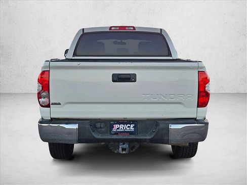 Used 2017 Toyota Tundra SR5 image 7