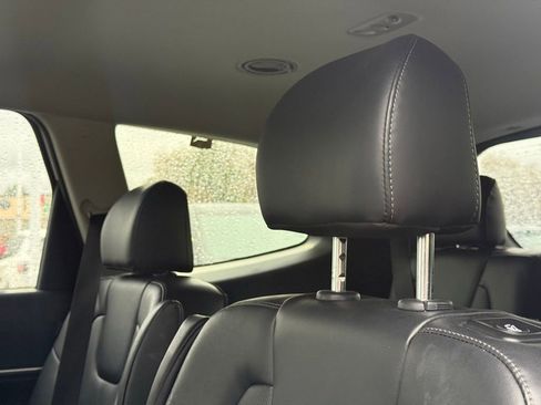 Used 2025 Kia Telluride S image 27