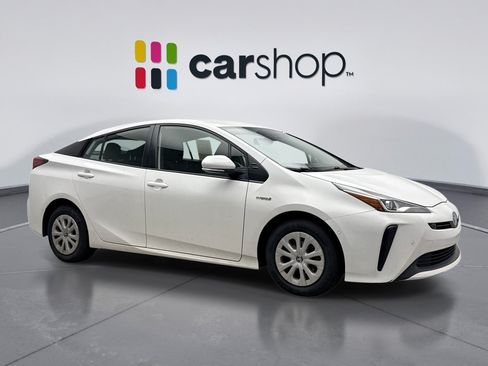 Used 2021 Toyota Prius LE FWD image 7