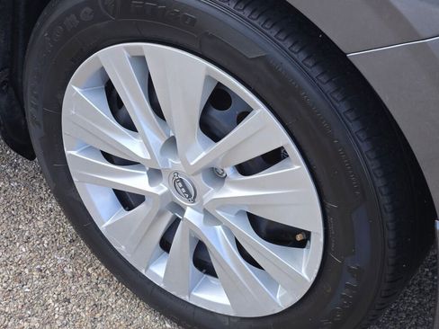 Used 2024 Nissan Sentra S image 11