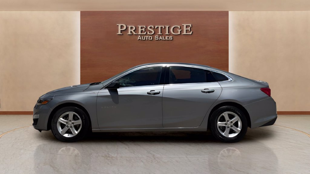 Used 2023 Chevrolet Malibu LS FWD image 13