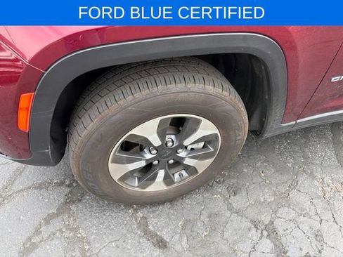 Used 2023 Jeep Grand Cherokee 4WD 4xe image 17