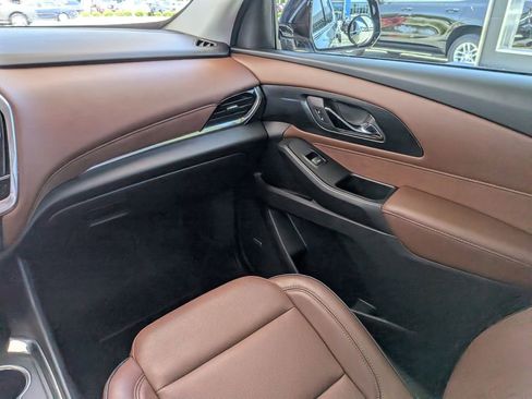 Used 2020 Chevrolet Traverse High Country w/ LPO, Floor Liner Package AWD/4WD image 16