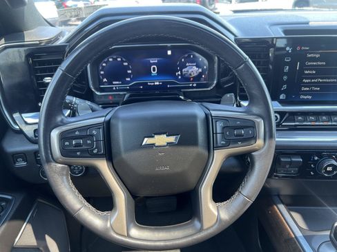 Used 2023 Chevrolet Silverado 1500 High Country w/ High Country Premium Package AWD/4WD image 23