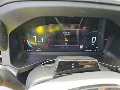 Used 2025 Ford Explorer ST-Line w/ ST-Line Street Pack image 8