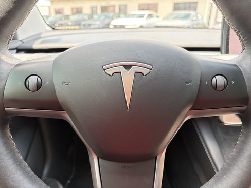 Used 2023 Tesla Model 3 Performance AWD/4WD image 9