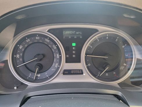 Used 2010 Lexus IS 250 w/ Preferred Accessory Package RWD image 26
