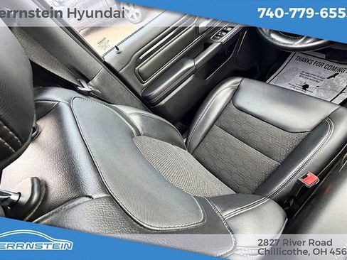 Used 2021 RAM 1500 Sport w/ Night Edition image 10