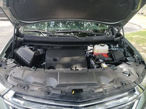 Used 2023 Chevrolet Traverse LT FWD image 20