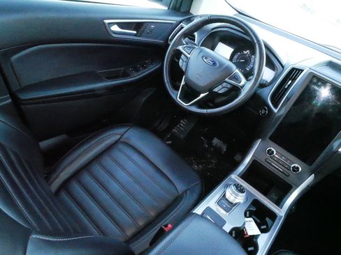 Used 2023 Ford Edge SEL image 9