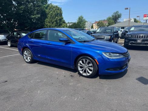 Used 2015 Chrysler 200 S image 8