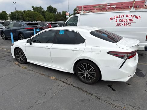 Used 2022 Toyota Camry SE FWD image 6