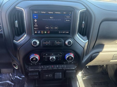 Used 2023 GMC Sierra 2500 AT4 w/ Gooseneck/5TH Wheel Package image 15