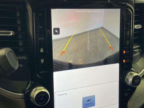 Used 2024 RAM 2500 Laramie image 32