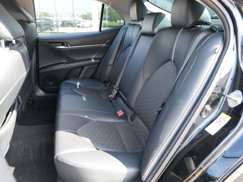 Used 2019 Toyota Camry XSE FWD image 22