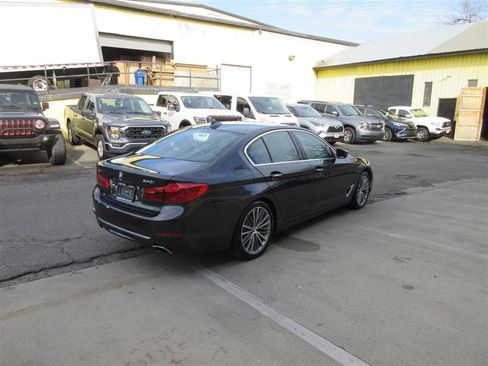 Used 2018 BMW 540i xDrive image 8