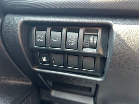 Used 2025 Subaru Forester Touring AWD/4WD image 21