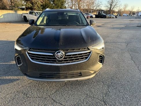 Used 2023 Buick Envision Essence image 2