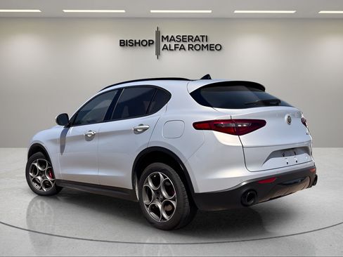 Used 2023 Alfa Romeo Stelvio Sprint RWD image 5