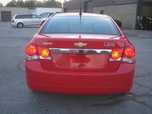 Used 2014 Chevrolet Cruze LS FWD image 6