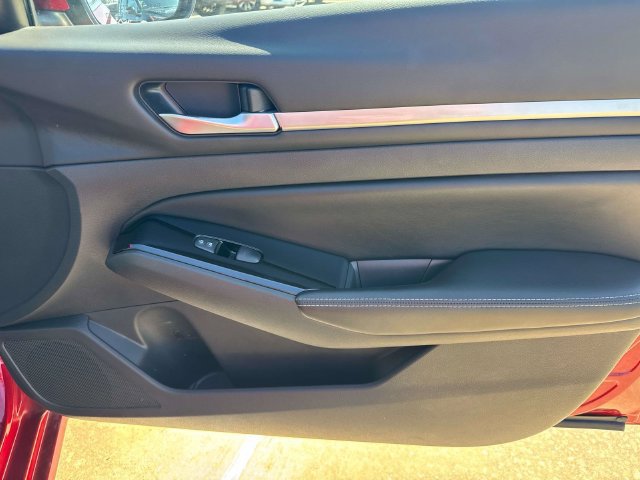 Used 2023 Nissan Altima 2.5 SV FWD image 18