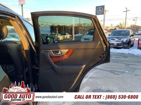 Used 2011 INFINITI FX35 AWD w/ Premium Pkg image 11