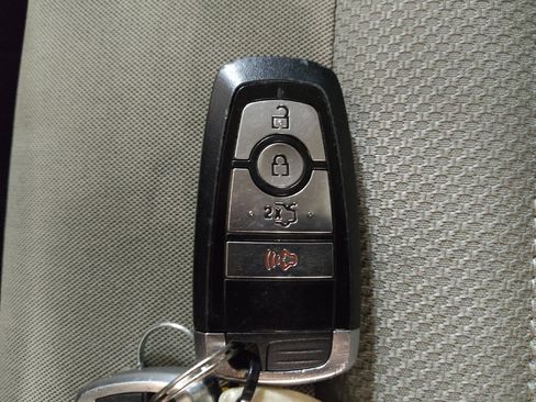Used 2018 Ford Fusion S FWD image 32