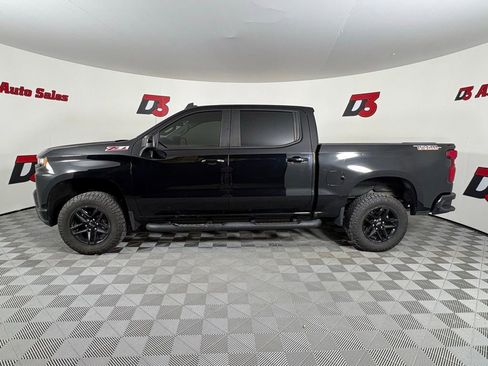 Used 2020 Chevrolet Silverado 1500 LT Trail Boss w/ Convenience Package AWD/4WD image 3