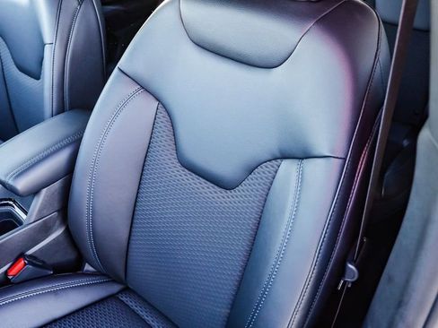 New 2026 Jeep Compass Latitude image 25