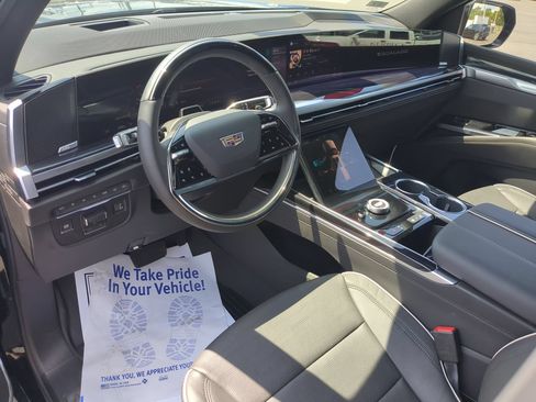 Certified 2026 Cadillac Escalade Sport w/ Touring Package AWD/4WD image 9