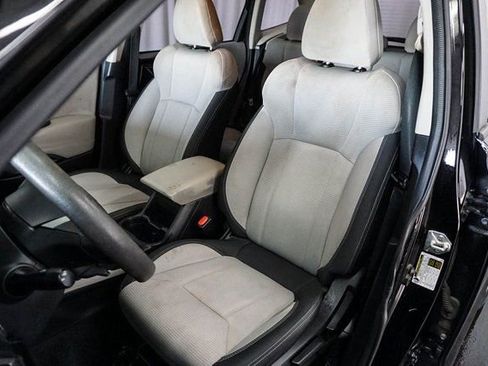 Used 2021 Subaru Forester AWD/4WD image 11