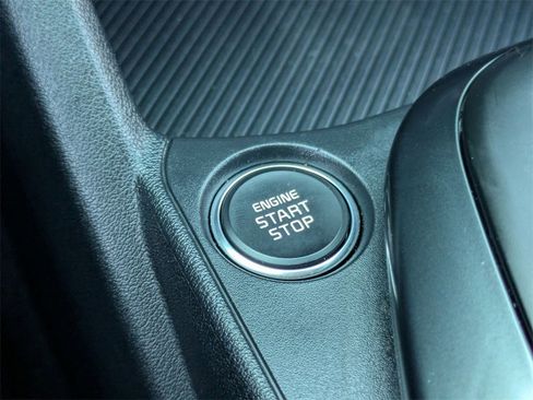 Used 2025 Kia K4 LXS image 24